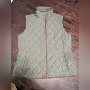 Vineyard Vines Olive Green/Brown Quilted Women's Vest, Size Medium